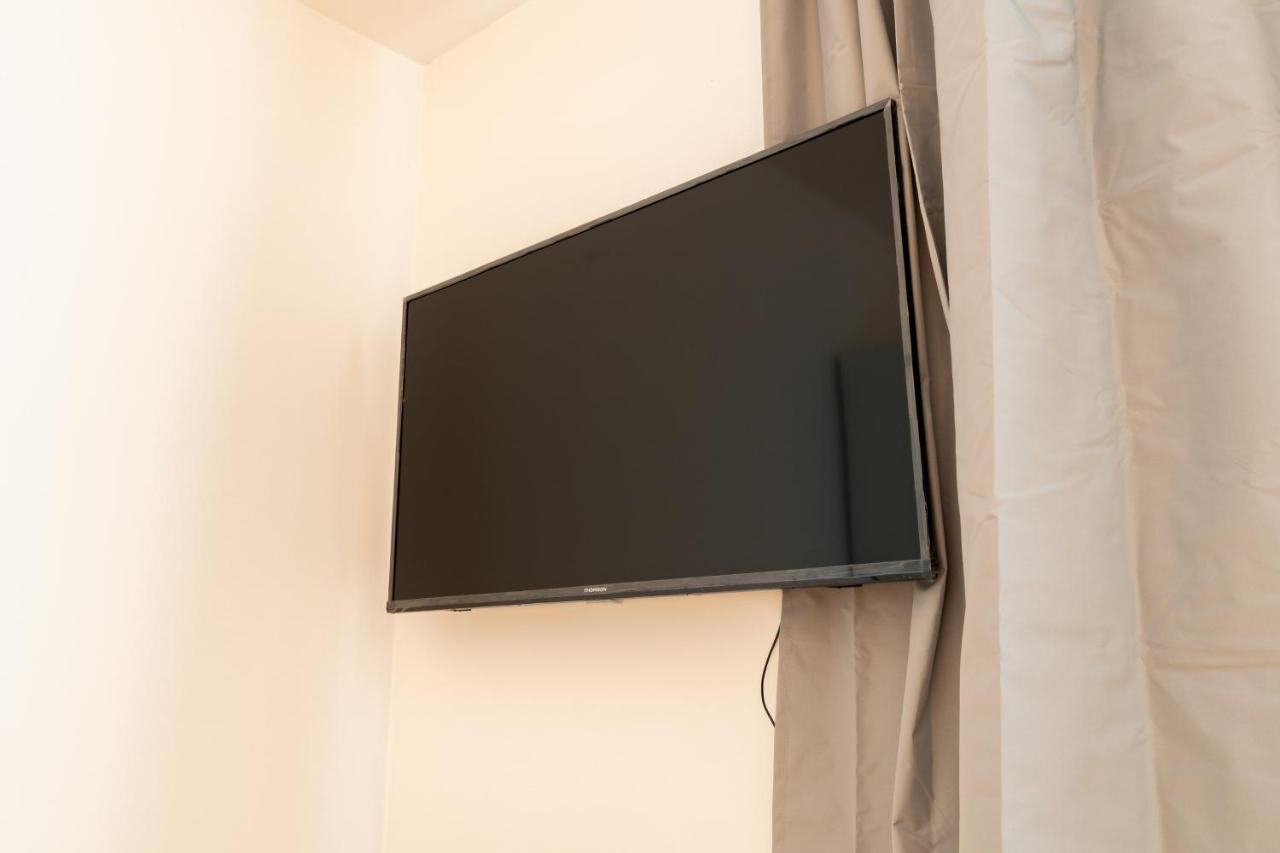 Brand New Studio Apartment #31 In Brand New Building With Free Parking In The Center Prag Exterior foto